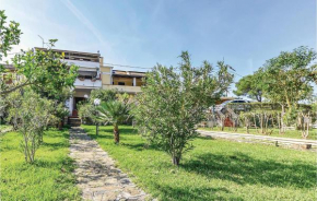 2 Bedroom Lovely Apartment In Castellabate Sa